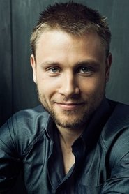 Photo of Max Riemelt image size 736x1104