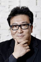 Photo of JK Youn image size 300x450