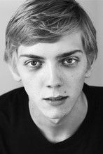 Photo of Joshua James image size 333x500