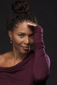 Photo of Suzzanne Douglas image size 666x1000