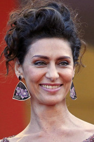 Photo of Maria Fernanda Cândido image size 960x1440