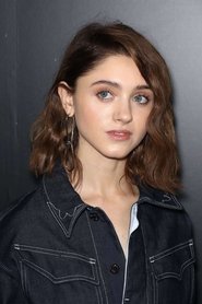 Photo of Natalia Dyer image size 2000x3000