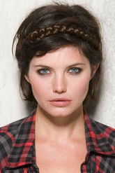 Photo of Delphine Chanéac image size 371x557