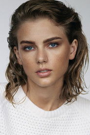 Photo of Taylor Swift image size 1208x1812