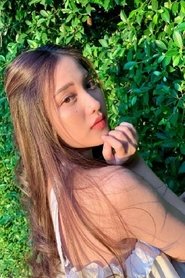 Photo of Sarocha Chankimha image size 300x450