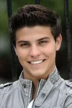 Photo of Luke Bilyk image size 337x506