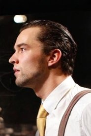 Photo of Nils Strunk image size 304x454