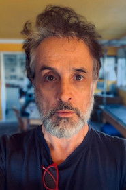 Photo of Paul Hipp image size 1035x1552