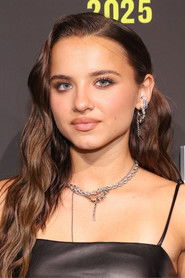 Photo of Madeleine McGraw image size 2000x3000