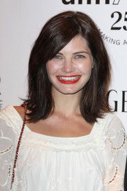 Photo of Delphine Chanéac image size 2000x3000