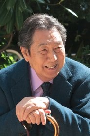 Photo of Shunsuke Kikuchi image size 572x858
