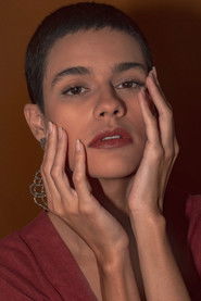 Photo of Arianne Botelho image size 848x1271