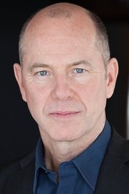 Stewart Arnott as Simon Murphy