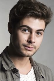 Rafael Vitti as Carlos Eduardo Vidigal (1ª Fase)