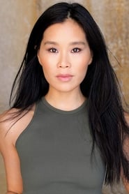 Alicia Hannah as Kim Da-Eun