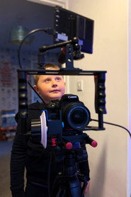 Oliver Douglas 853x1280