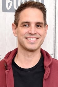 Greg Berlanti headshot