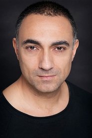 Selim Bayraktar as Hakan