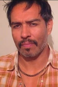 Roel Navarro as Richard Romo