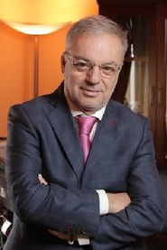 Photo de Kastriot Çaushi, qui joue Kujtimi dans Vendimi