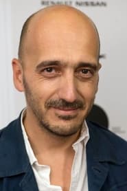 Éric Neveux headshot