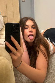 Lauren Alexis photo 4