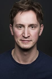 Max Hutchinson as James Lingsford