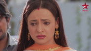 Khushi Gives Into Shyam's Ploy