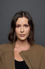 Saskia Starck as Assistant