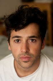 Gabriel Notarangelo as Steve