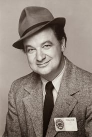 Richard B. Shull as Leonard Pando