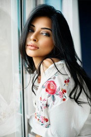 Neha Chawla as Aroopi in Aroopi