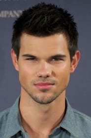 Taylor Lautner is Jacob Black