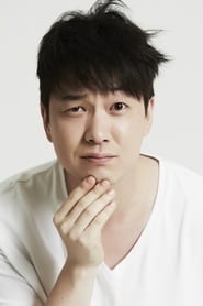 Lee Min-woong as Sang-gu's father