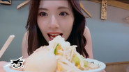 rui loves noodles