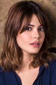 Julia Dalavia is Guta (Maria Augusta)