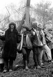 Poster Carry Greenham Home 1983