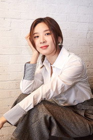 Lee Chung-ah 320x480