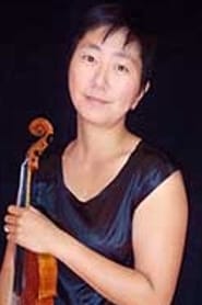 Paula Cho as Violist