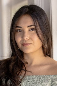 Photo de Christine Petrivelli, qui joue Marina dans Still Water