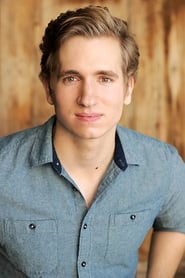 Dylan Bronte as Ian Steinhardt