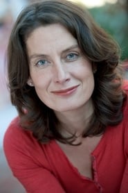 Ruth Rieser as Lisa Schmölzer