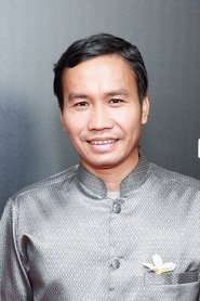 Phoeung Kompheak as Pa