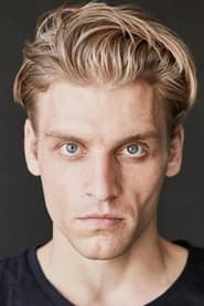 Nico Ehrenteit as Simon Rieger