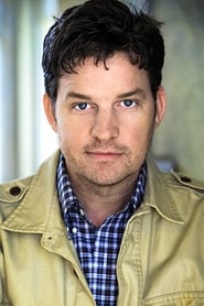 Tim Martin Gleason as Mitchell Ettinger