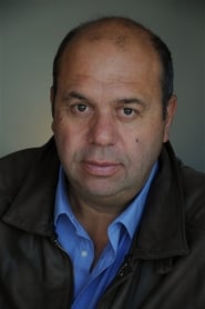 Bernard Destouches as Pascal Santini