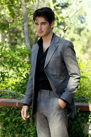 Travis Caldwell 467x700