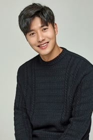 Shin Jung Yoon is Han Hyun-sung