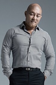 Yuk Jin-su as MMA Fighter