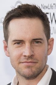 Jonathan Patrick Moore as Detective McManus